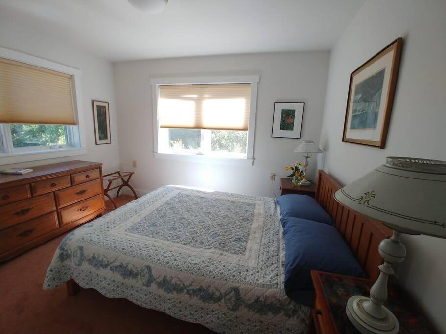 Spacious Country Retreat Close To Town And Nature, Sylvana Farm Vt Μονπελιέ Εξωτερικό φωτογραφία